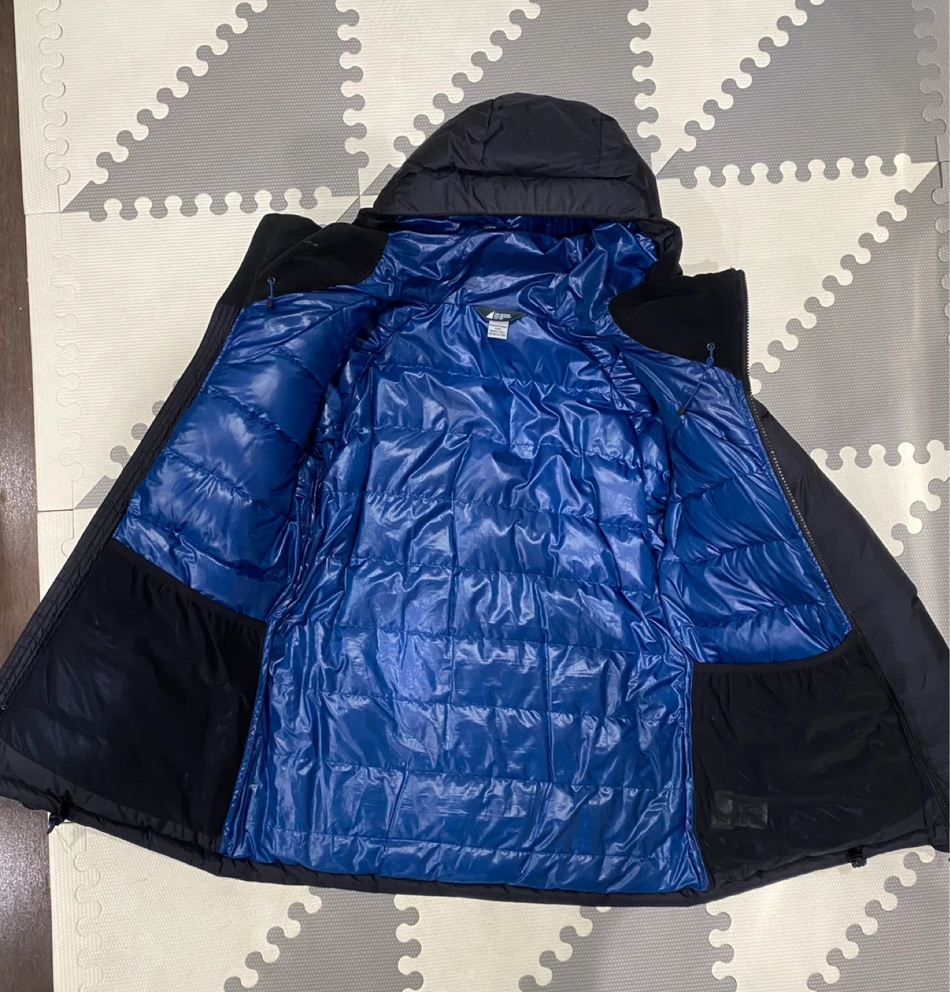 Mountain Equipment Co-op Womens Down Jacket small - photo 3