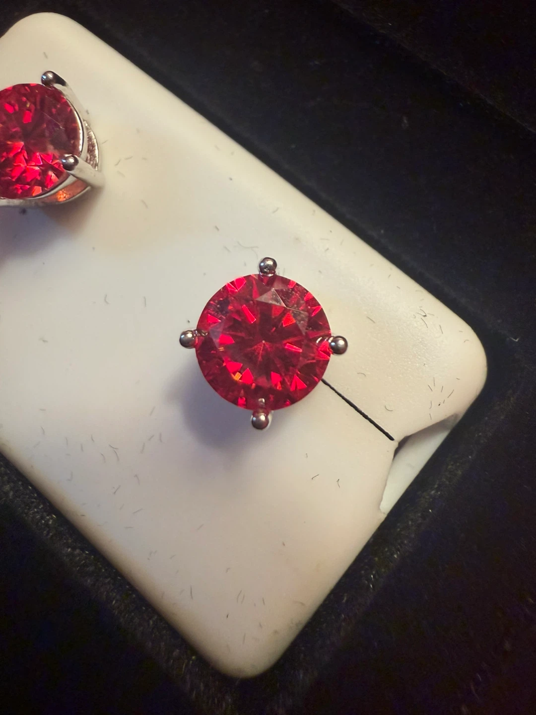 Moissanite 2.00ctw Stud Earrings - 925 Silver - photo 3