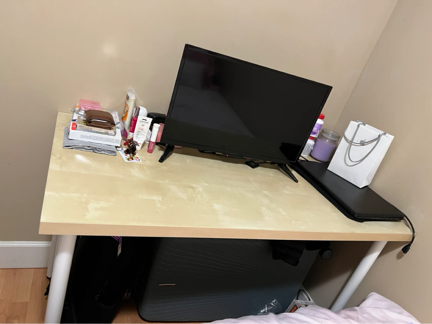 Light Wood Table – Like New - photo 3