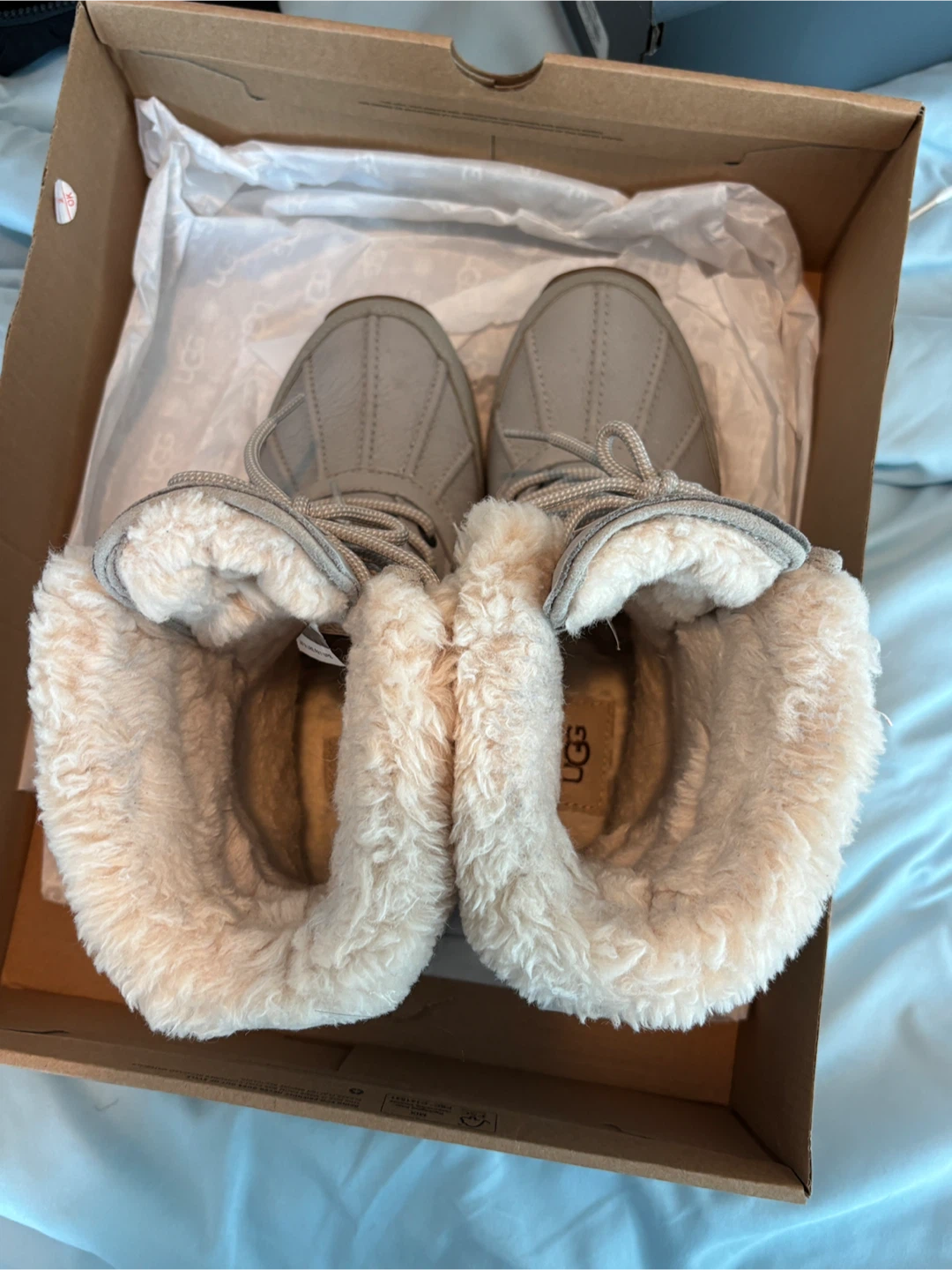 UGG Women's Adirondack Boot III - photo 4