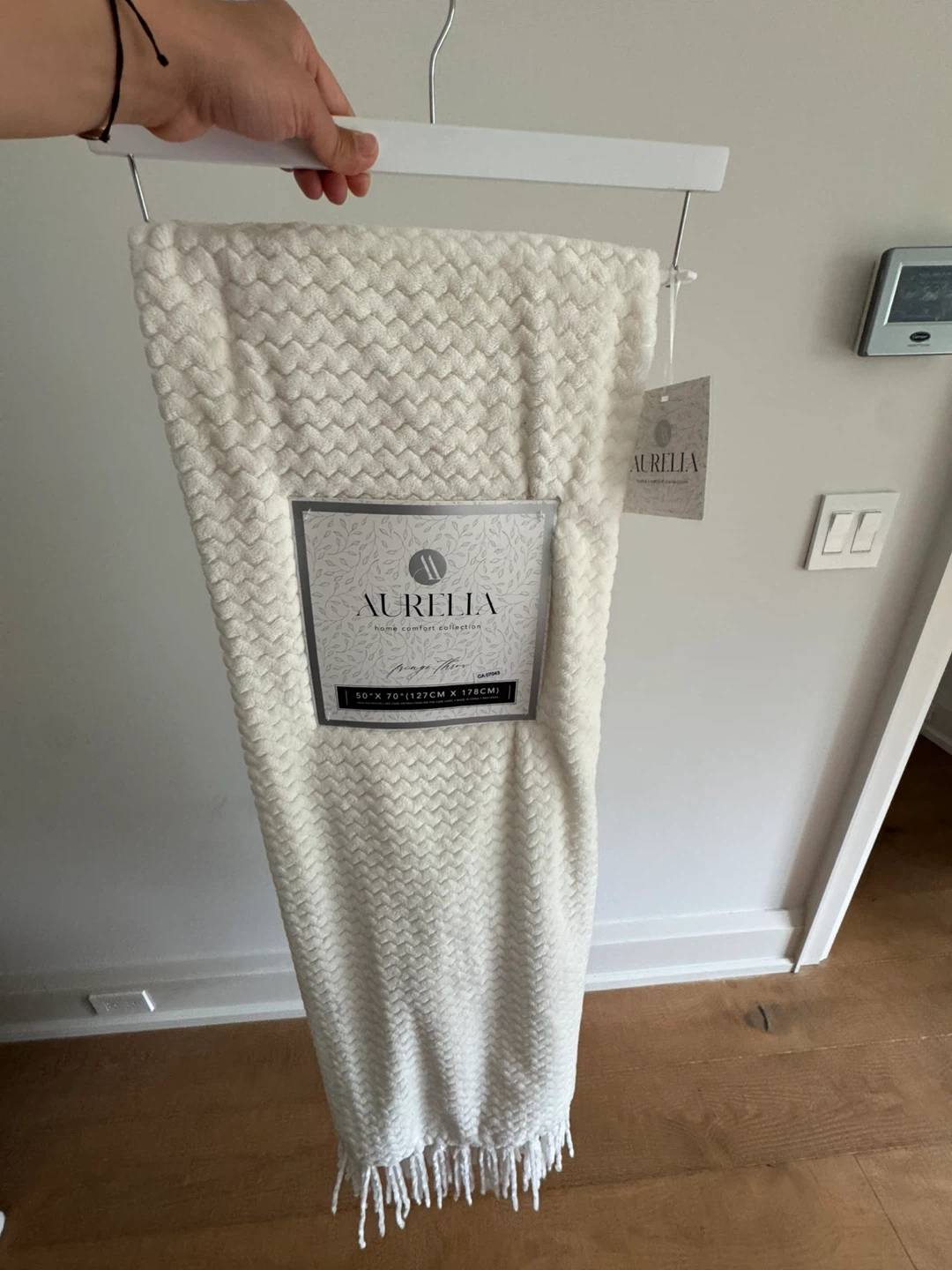 Aurelia Fleece Throw Blanket 50" x 70" White