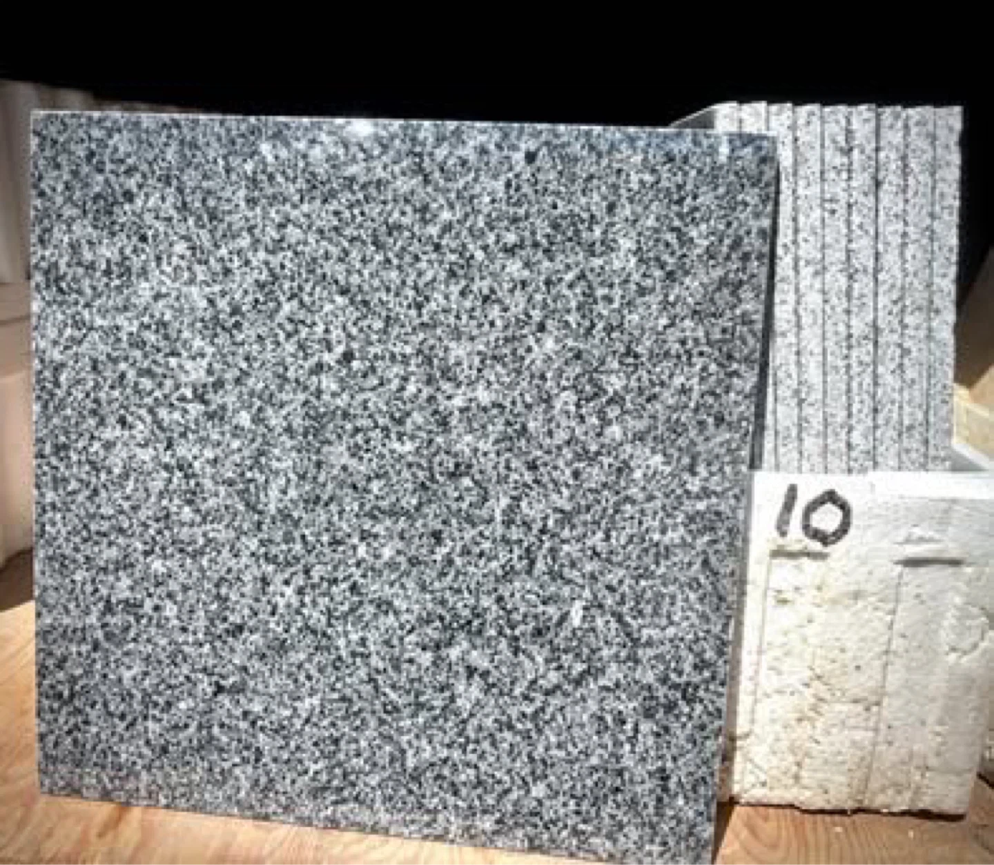 Italian Granite Tiles 10 ft.²