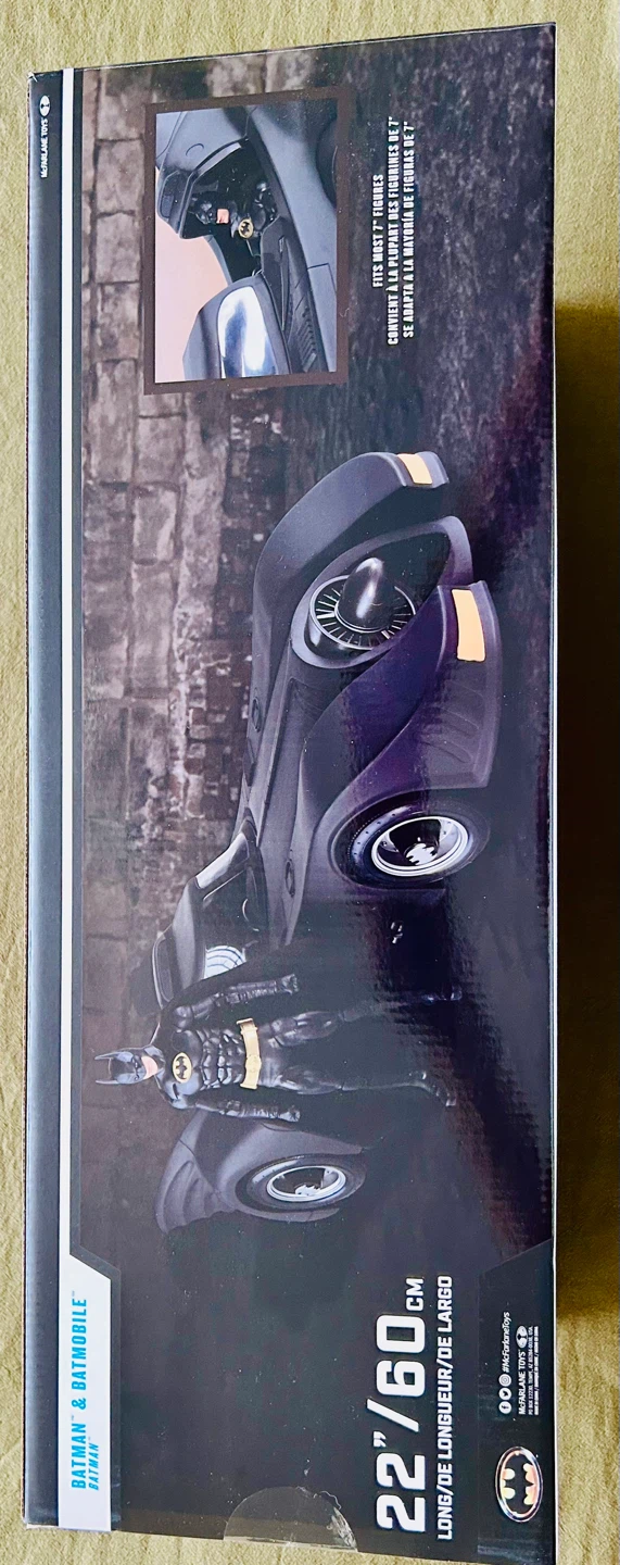 McFarlane Batman & Batmobile 22" Figure Set - photo 4