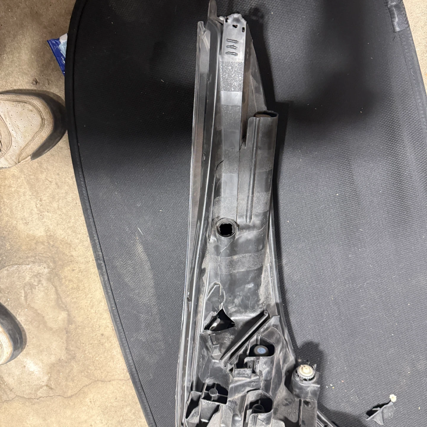 Automotive Headlight Assembly - photo 2