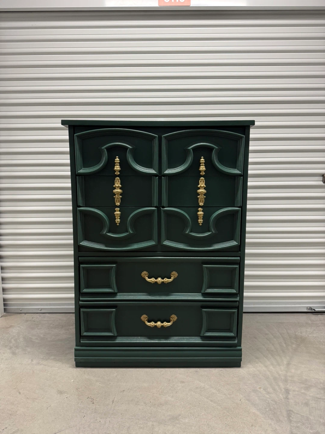 🚨Free Delivery NY/NJ Green Solid Wood Dresser - 5 Drawers