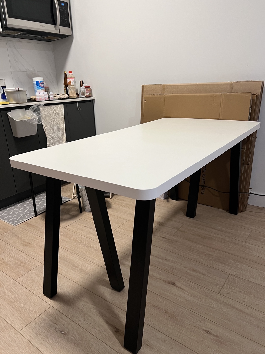 White Grebbestad Table with Black Legs - photo 2