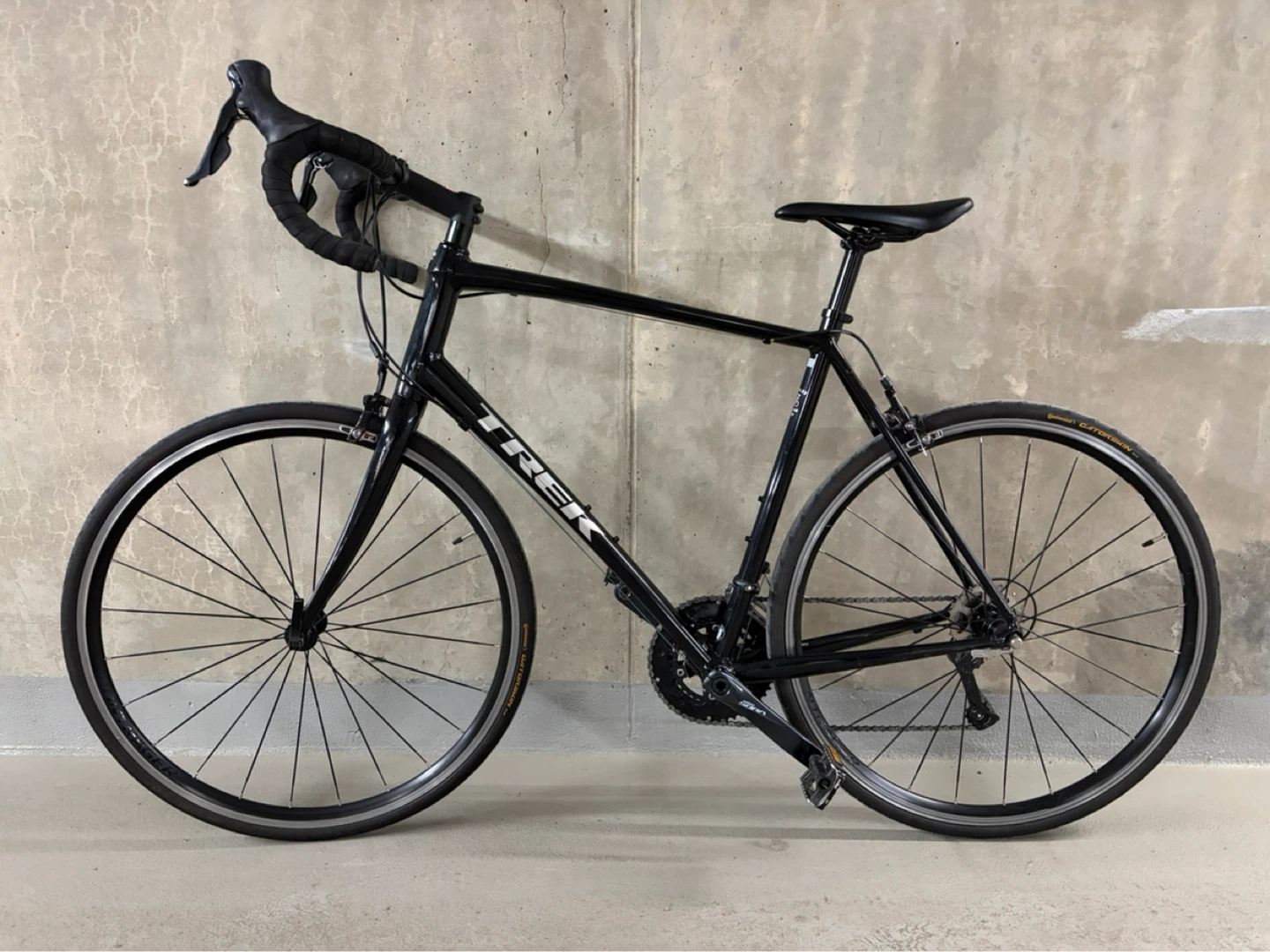 Trek Domane AL3 Road Bike (60/XL) - photo 5