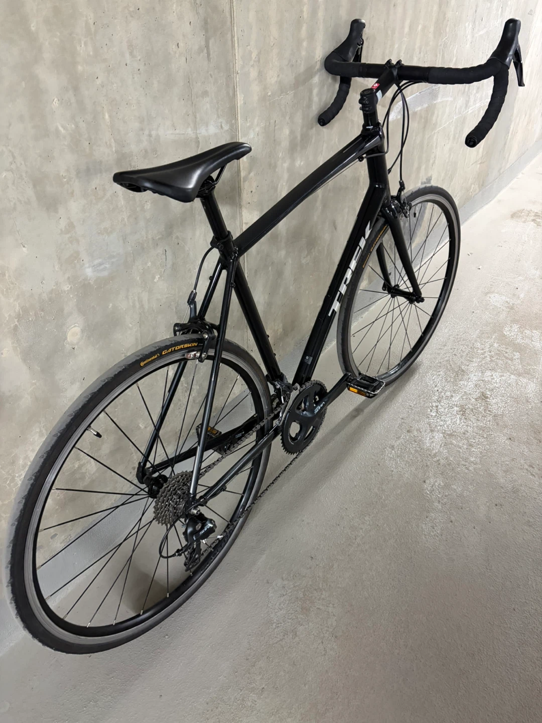 Trek Domane AL3 Road Bike (60/XL) - photo 3
