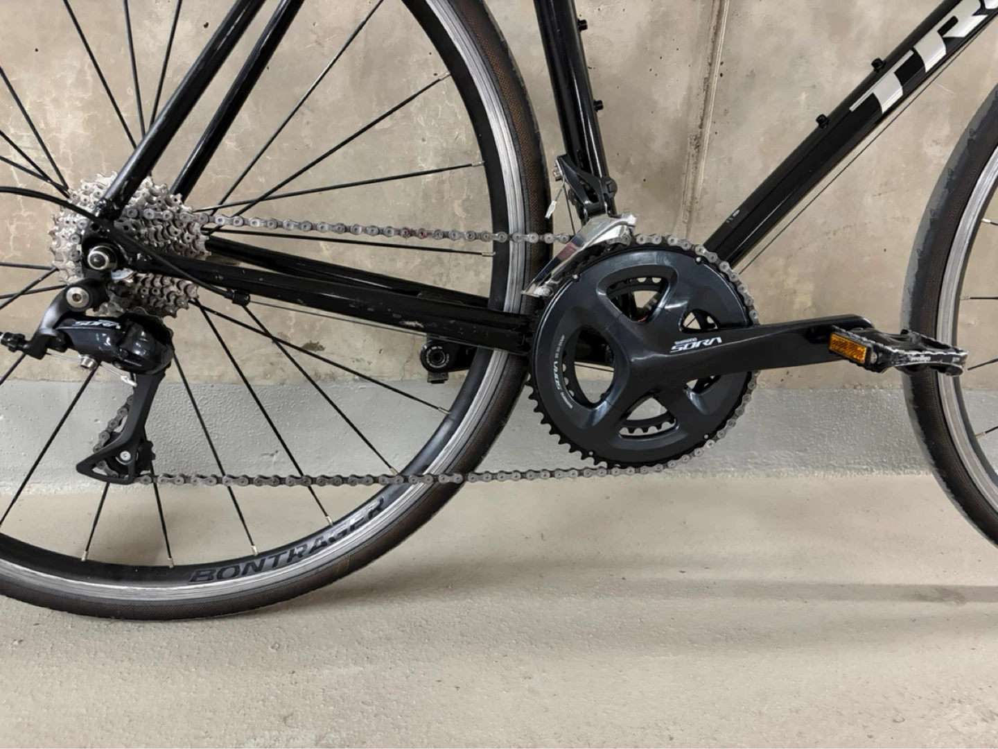 Trek Domane AL3 Road Bike (60/XL) - photo 4