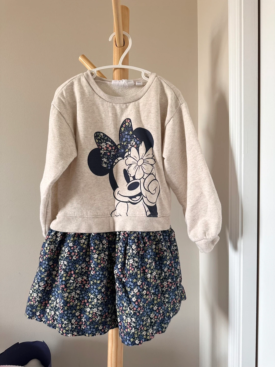 Girl’s Dresses - photo 3