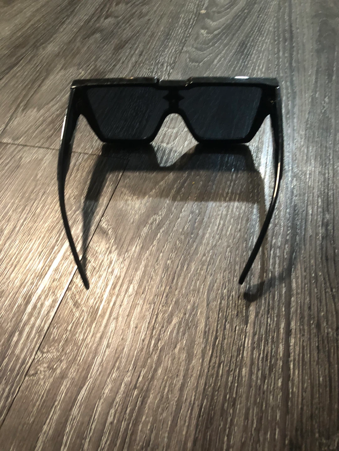 Louis Vuitton Sunglasses - photo 3