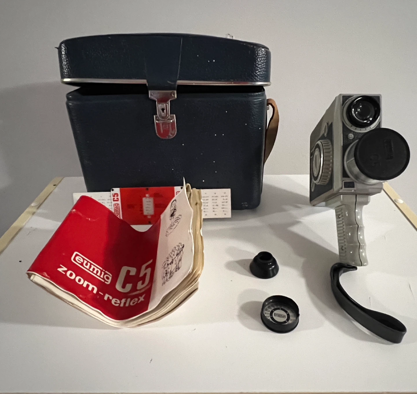 Eumig C5 Zoom-Reflex Super 8 Film Camera - photo 5