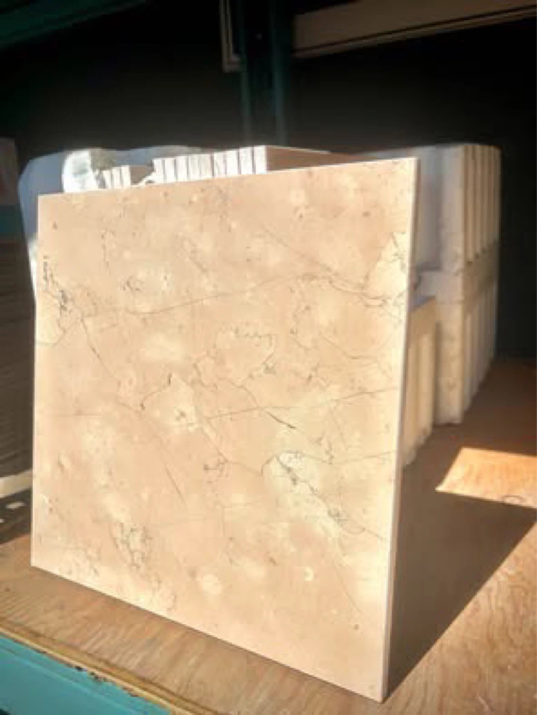 Italian Marble Tile Slabs 40 ft.²