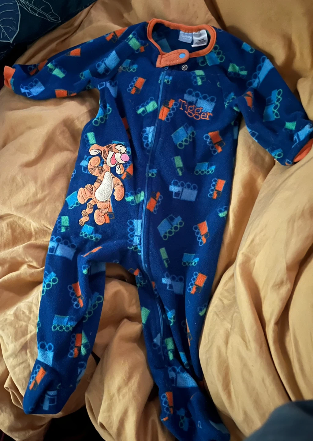 Disney brand tigger onesie (12mo)