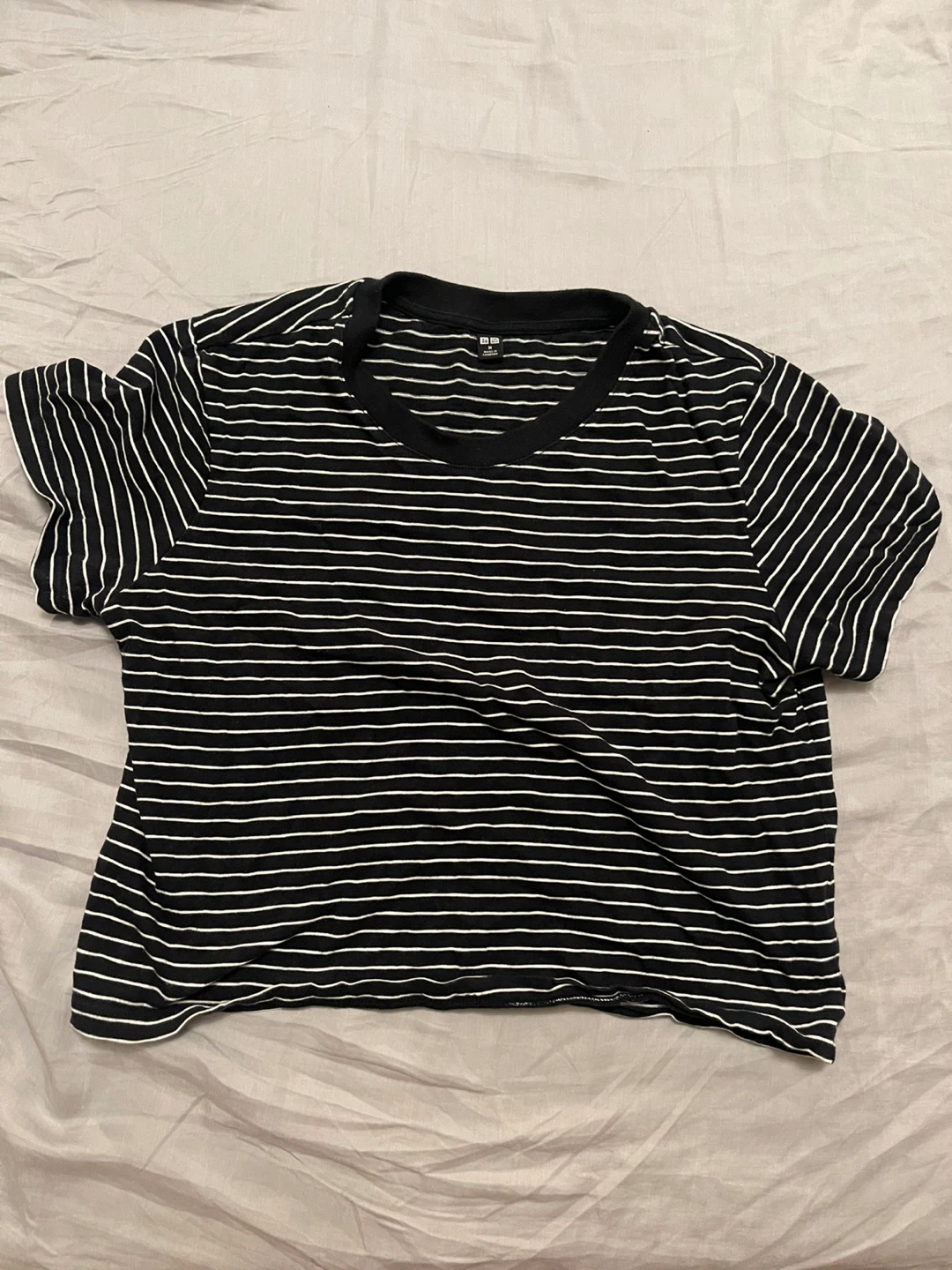 UNIQLO Striped T-Shirt - Size M