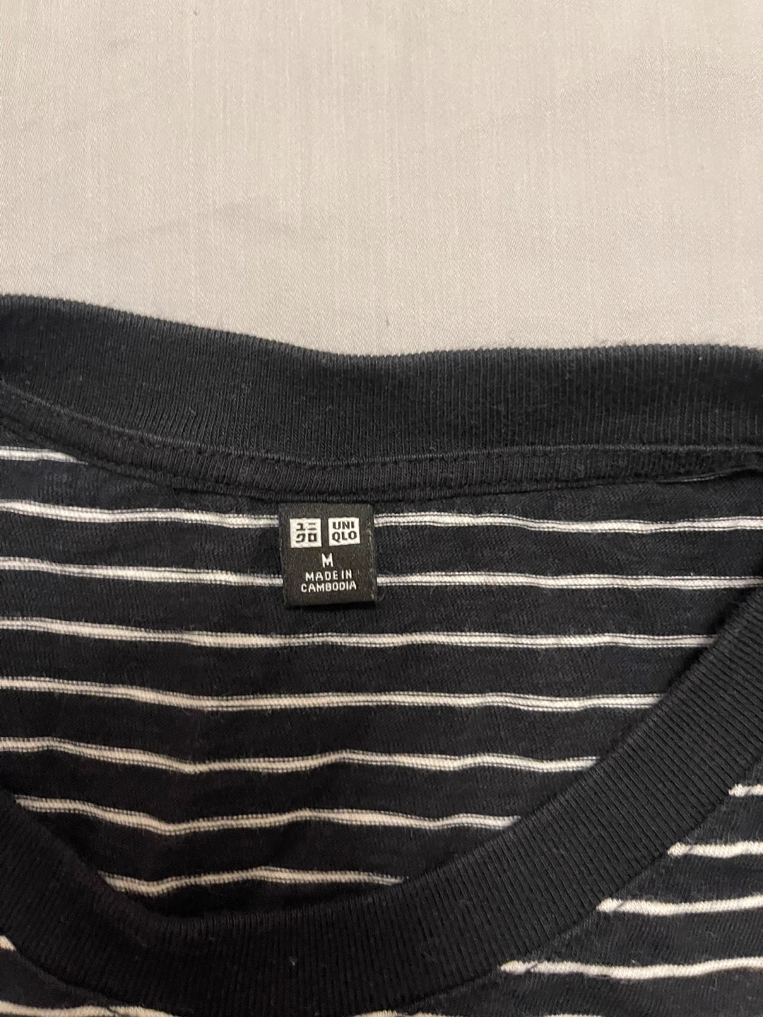 UNIQLO Striped T-Shirt - Size M - photo 2