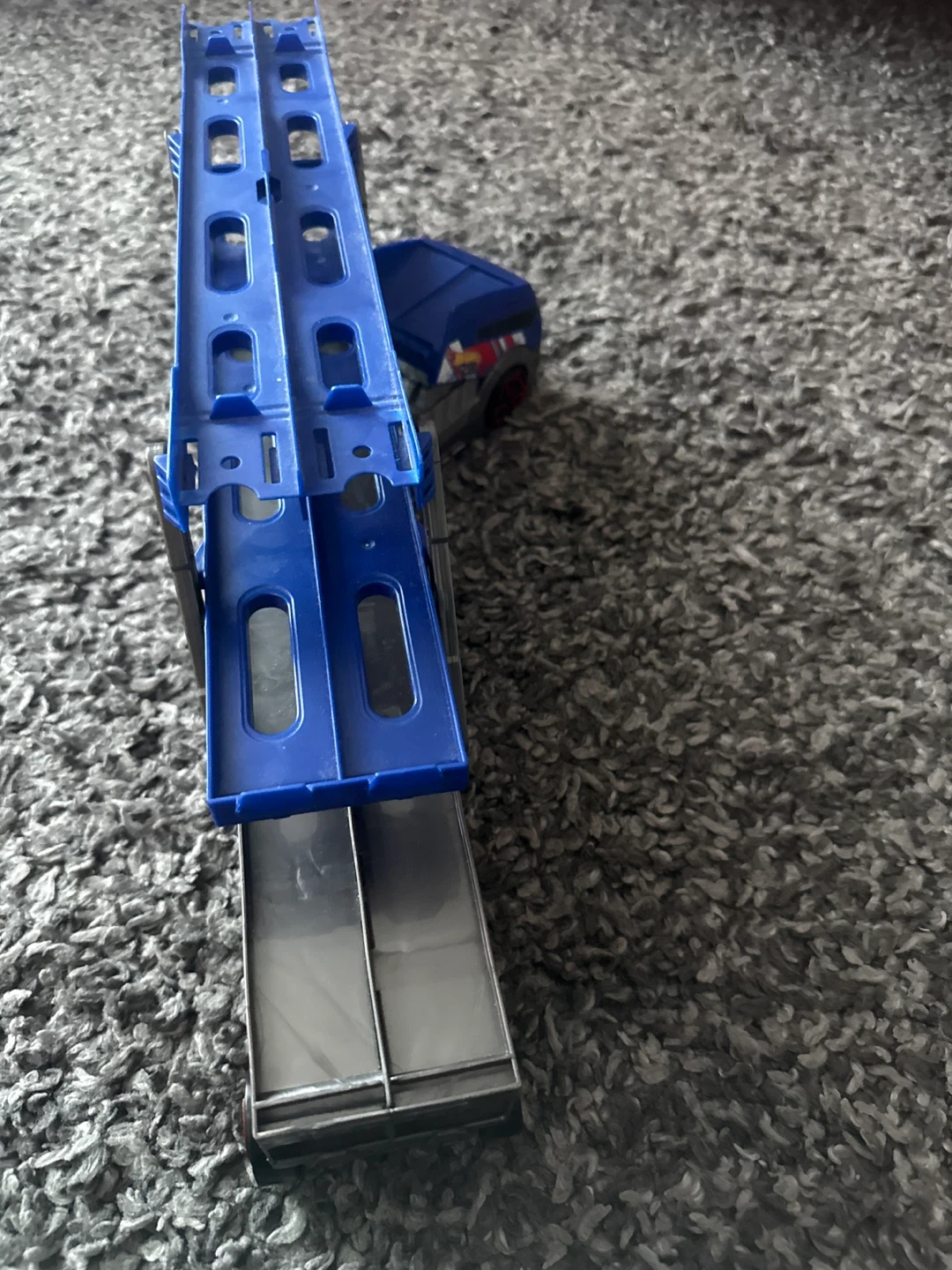 Hot Wheels Double Decker Car Carrier Truck Toy - photo 3