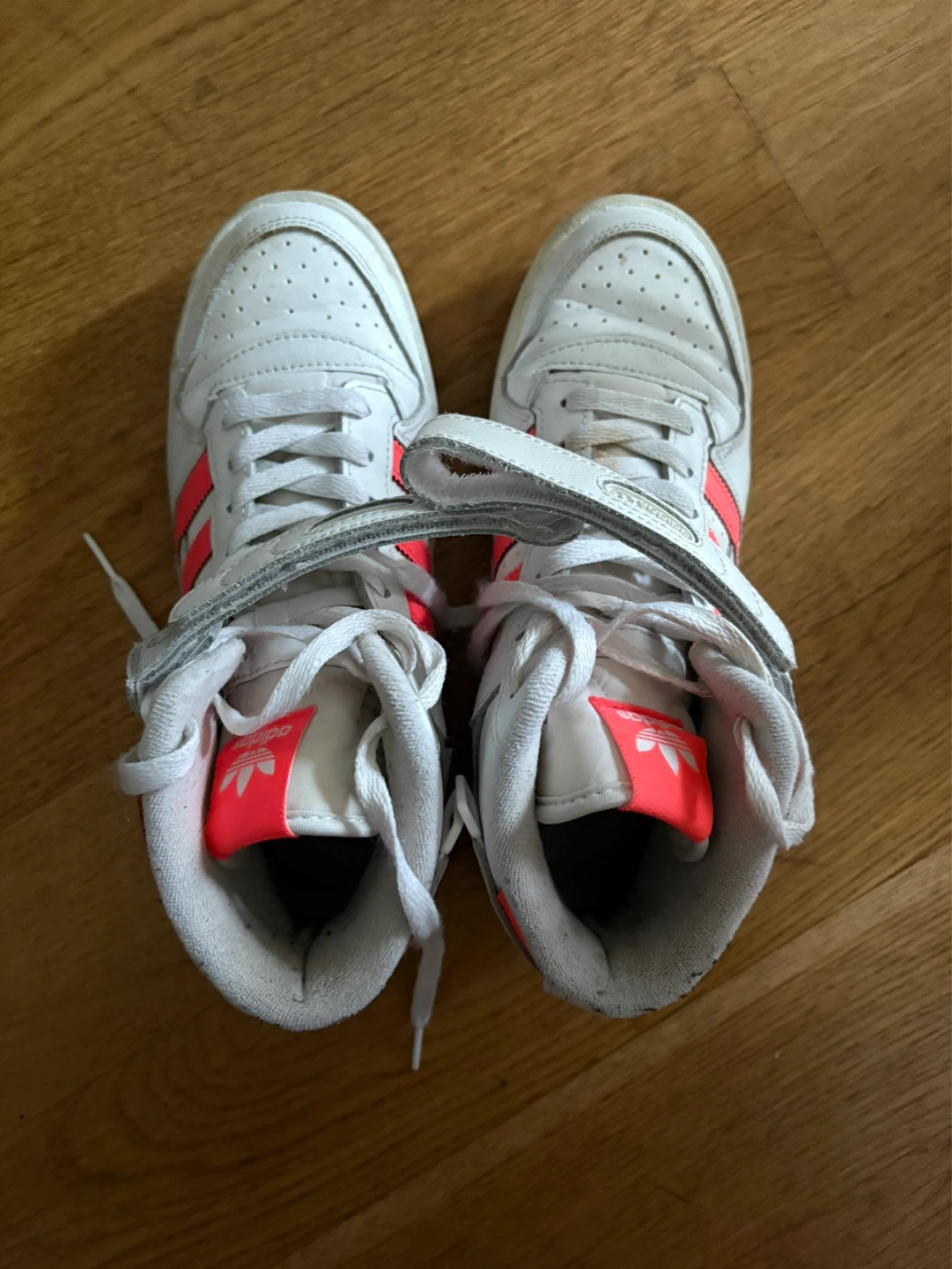 Women's Size 7 Adidas - photo 2