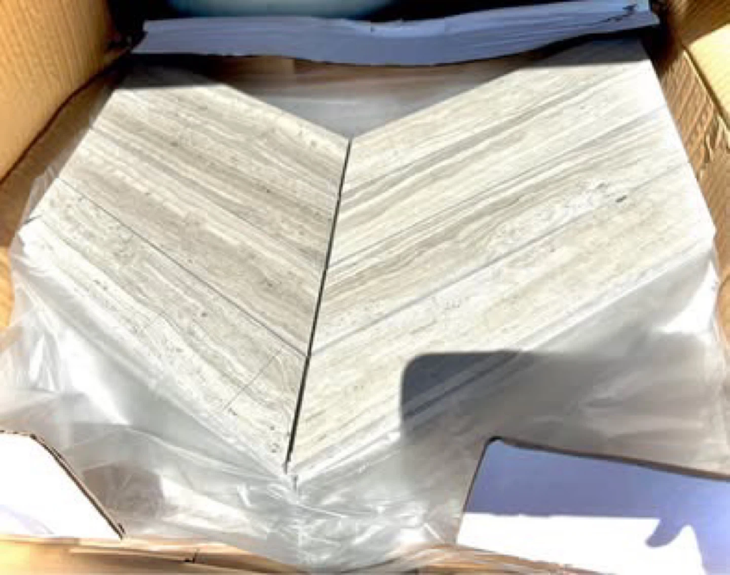 Limestone Chevron Mosaic 16 ft.²