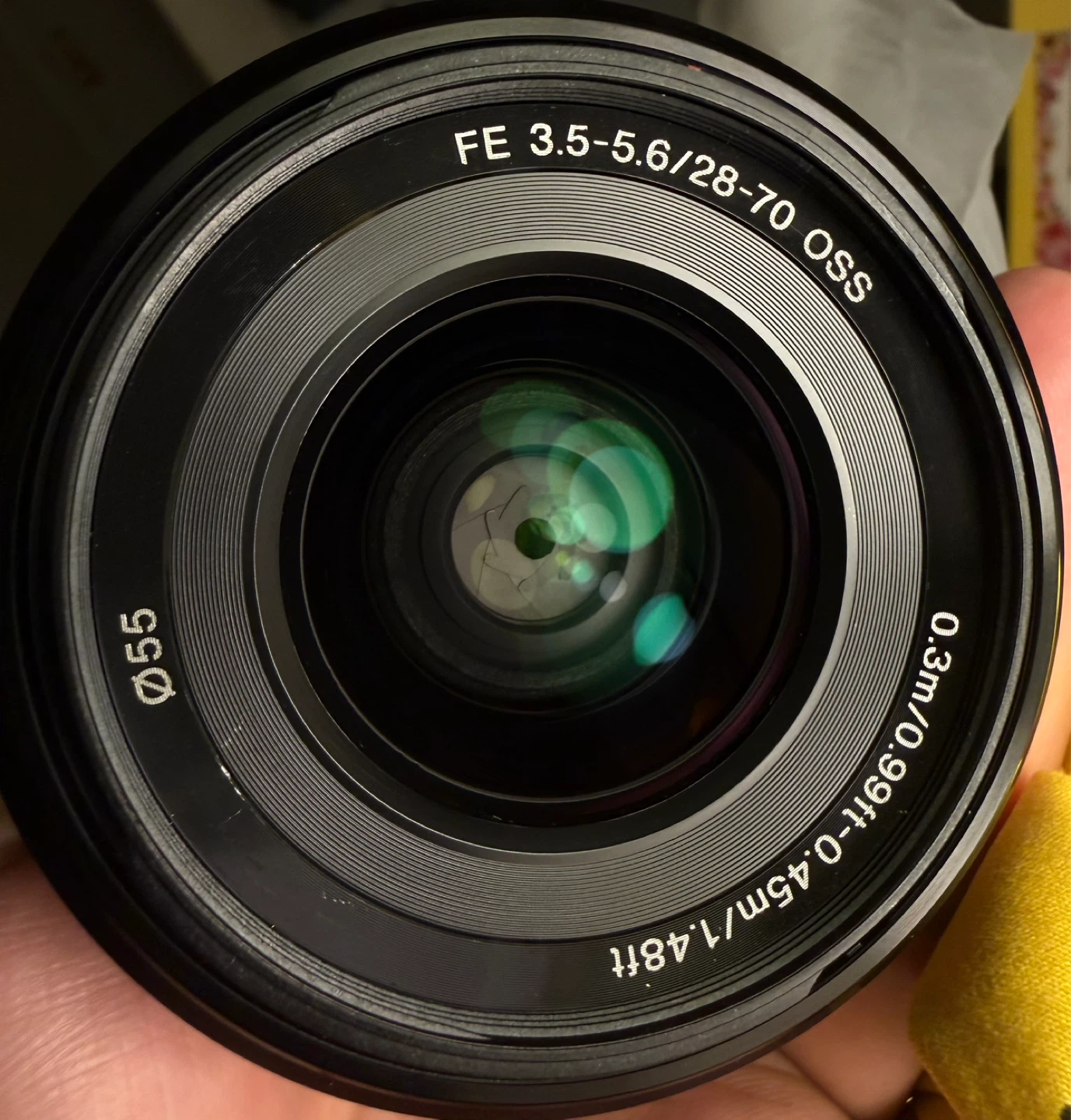 Sony FE 28-70mm f/3.5-5.6 OSS Lens - photo 2