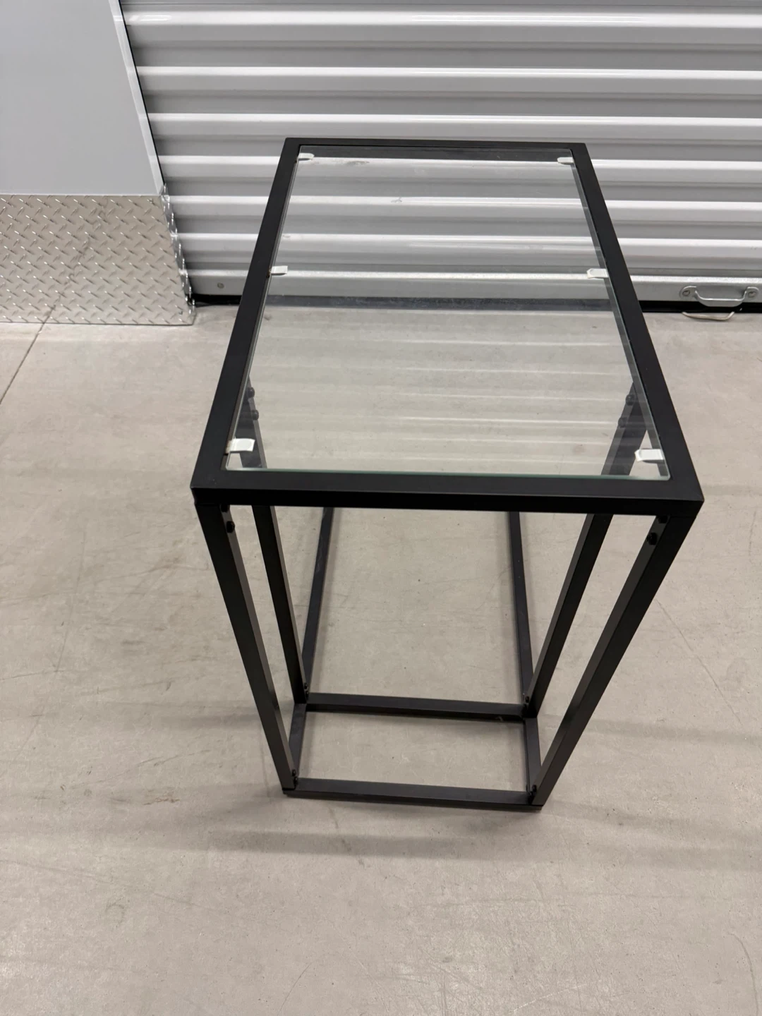 Black Metal and Glass C-Table - photo 2
