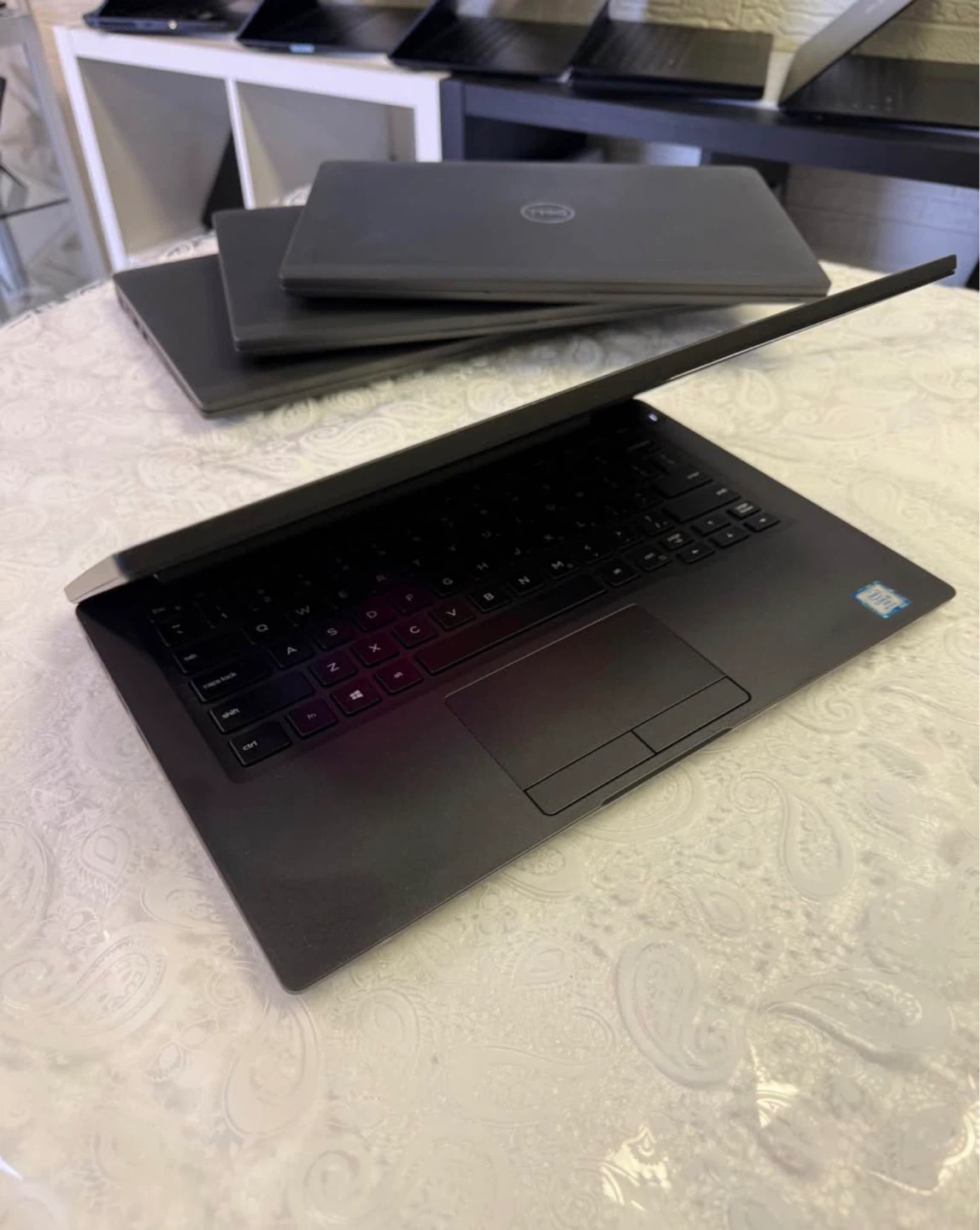 Dell latitude 7400, i5 8 gb Ram 256 SSD storage - photo 4