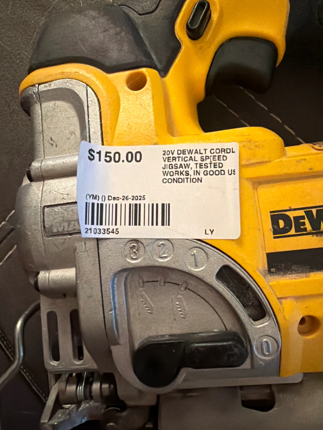 DEWALT 20V MAX Cordless Jigsaw DCS331 - photo 3