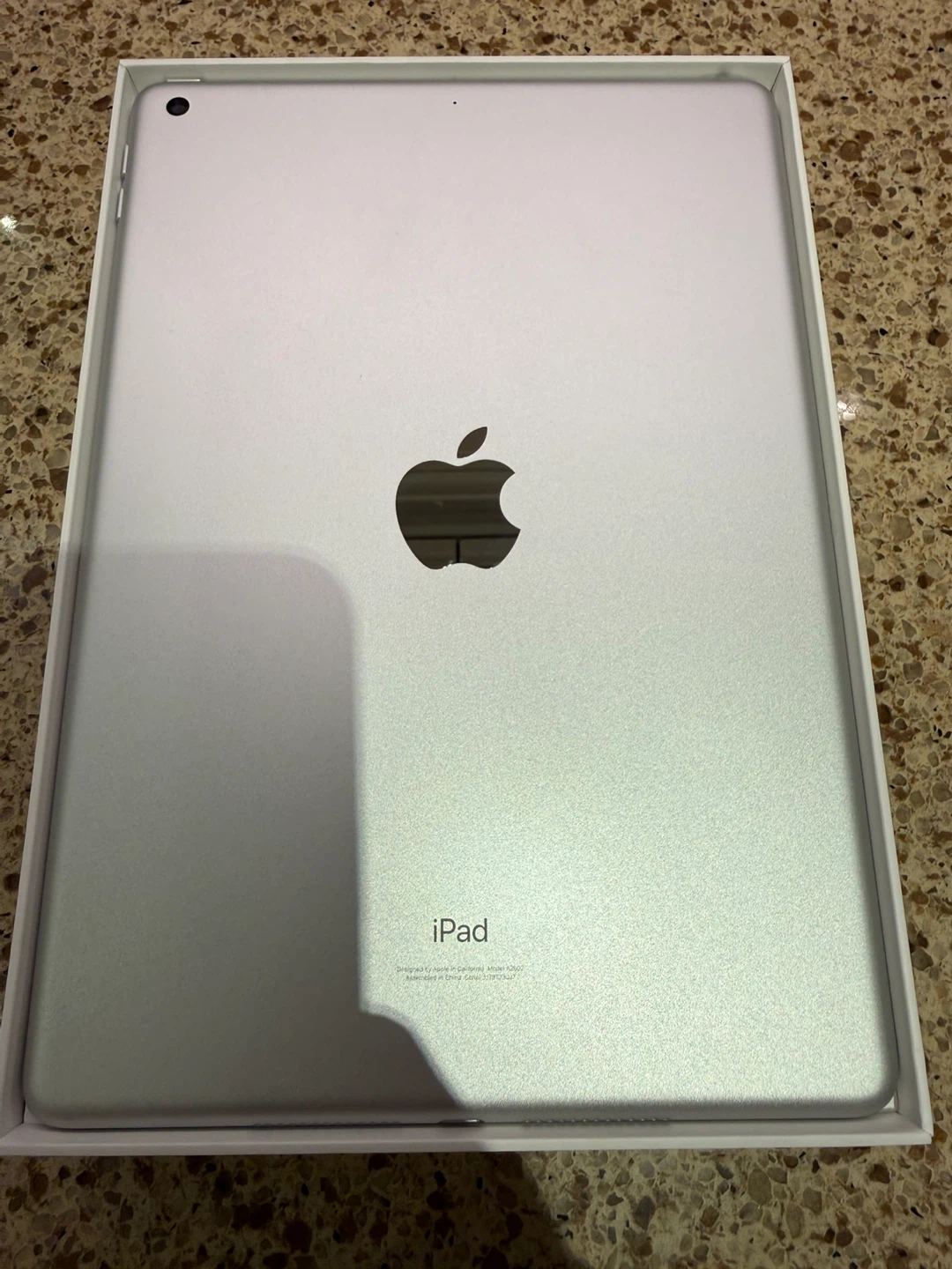 Apple iPad 9th Generation - photo 2