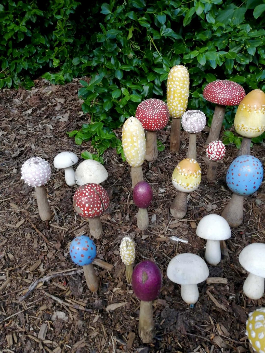 Vintage Hand-Painted Folk Art Garden Mushroom Collection- 28pcs - photo 3