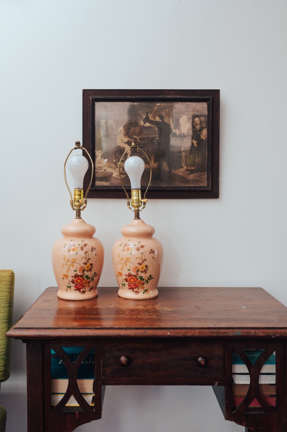 Vintage English Cottage Floral Ceramic Lamps - photo 5