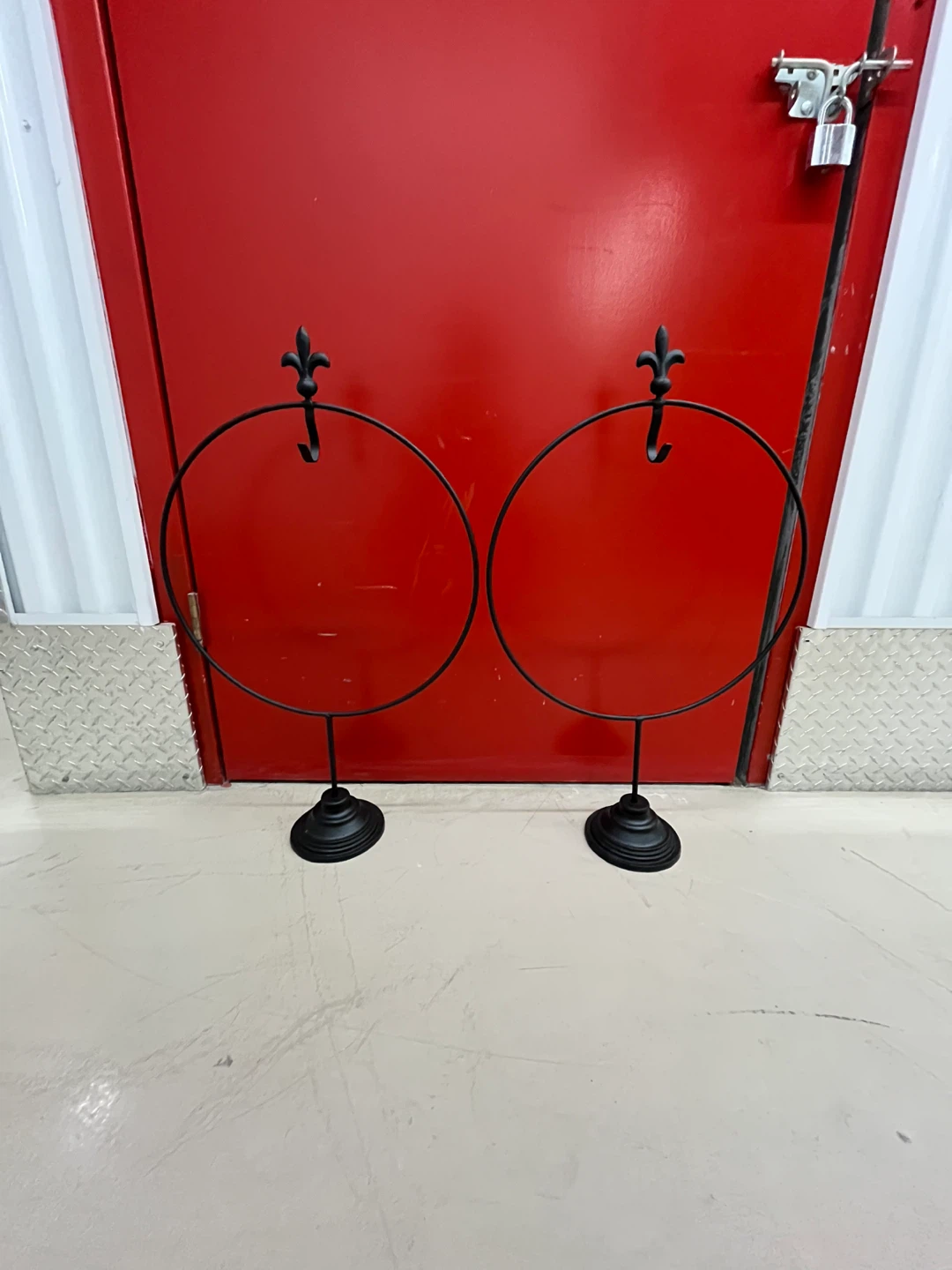 Black Metal Plant Display Stands (Set of 2)