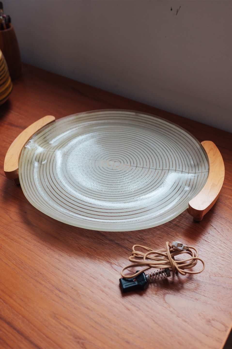 1960s Atomic Thermotray Warming Tray with Frosted Spiral Glass - photo 4