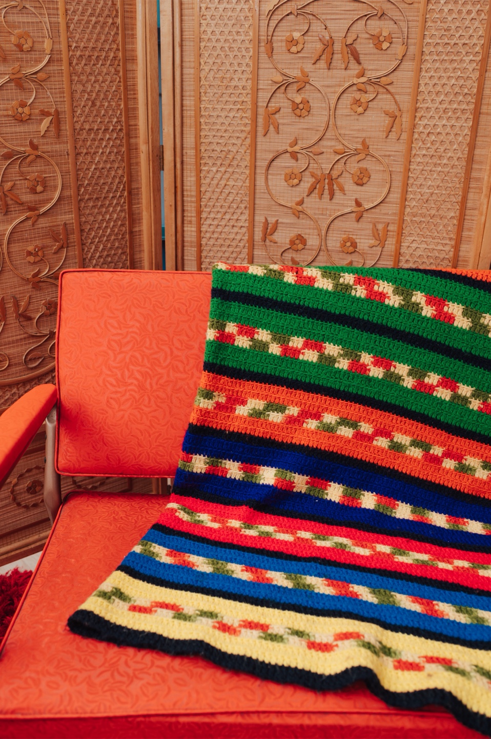 1970s Graphic Crochet Throw Blanket - photo 5
