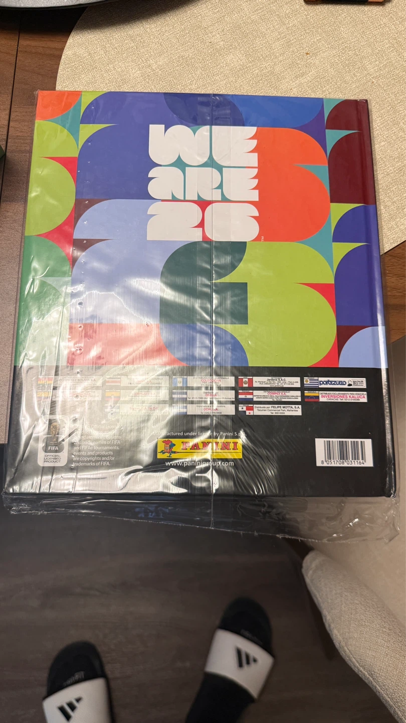 HARDCOVER Panini World Cup album + 104 envelope box - photo 2