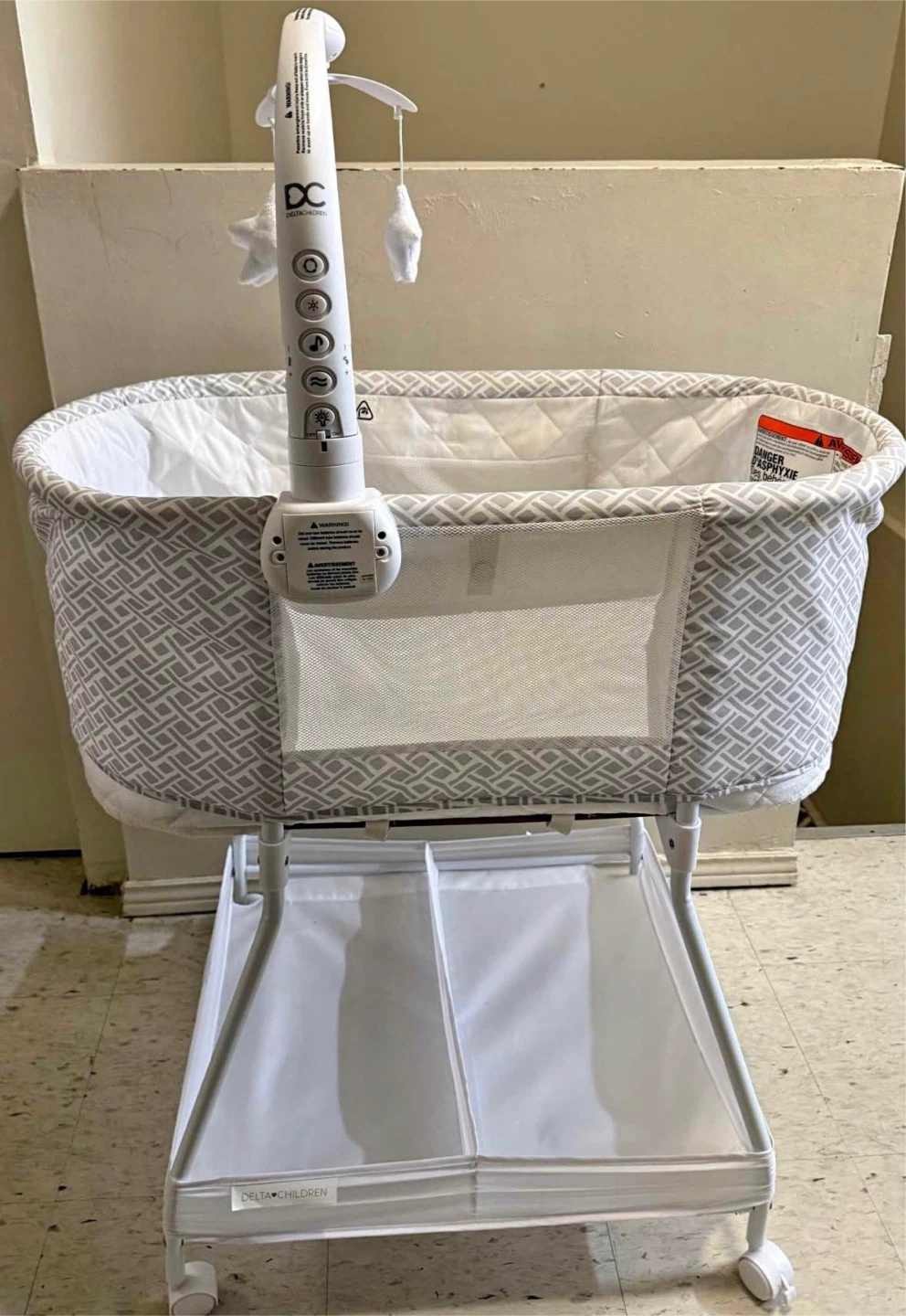 Delta Children Deluxe Sweet Dreams Bassinet - photo 3