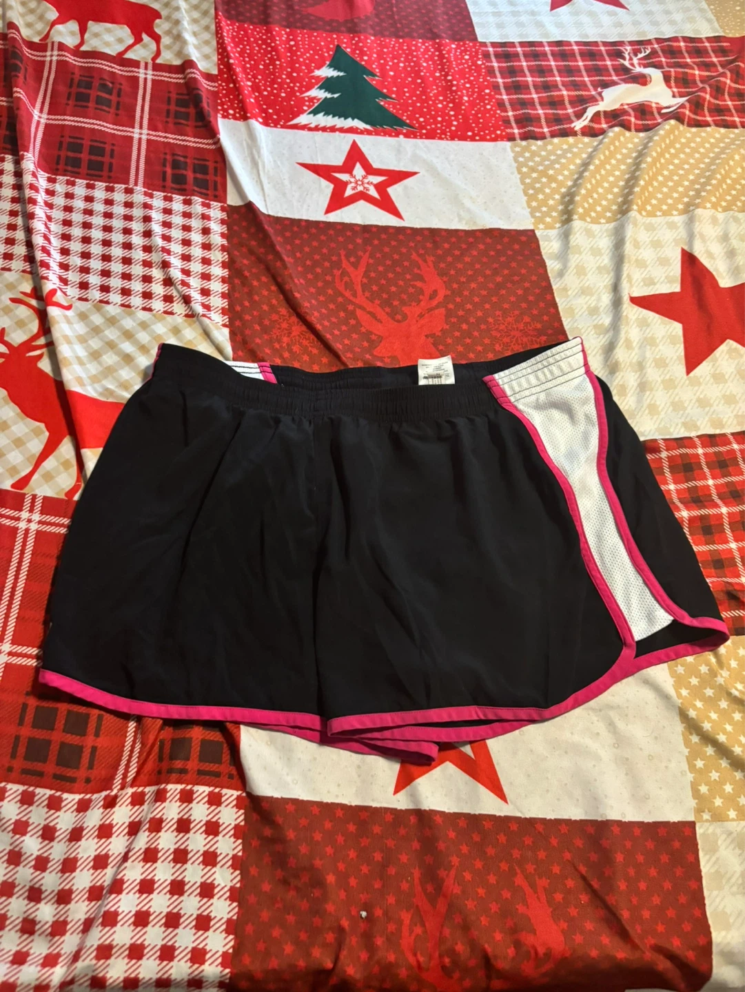 Under Armour Women's Running Shorts Black Pink Size LG