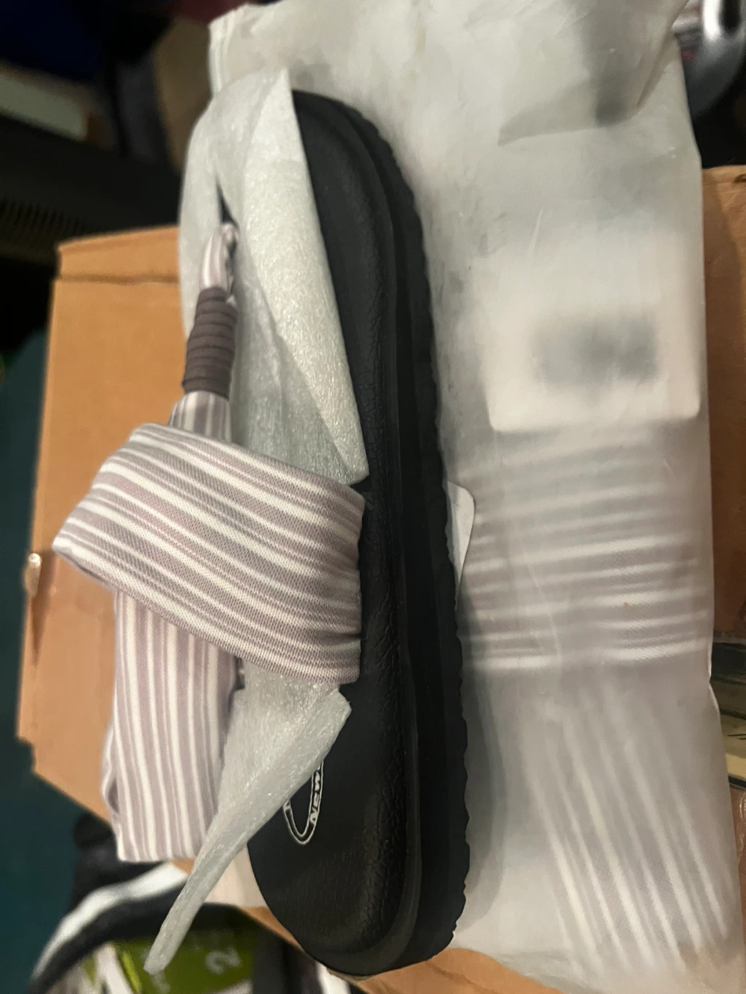 Women's Flip Flops - photo 3
