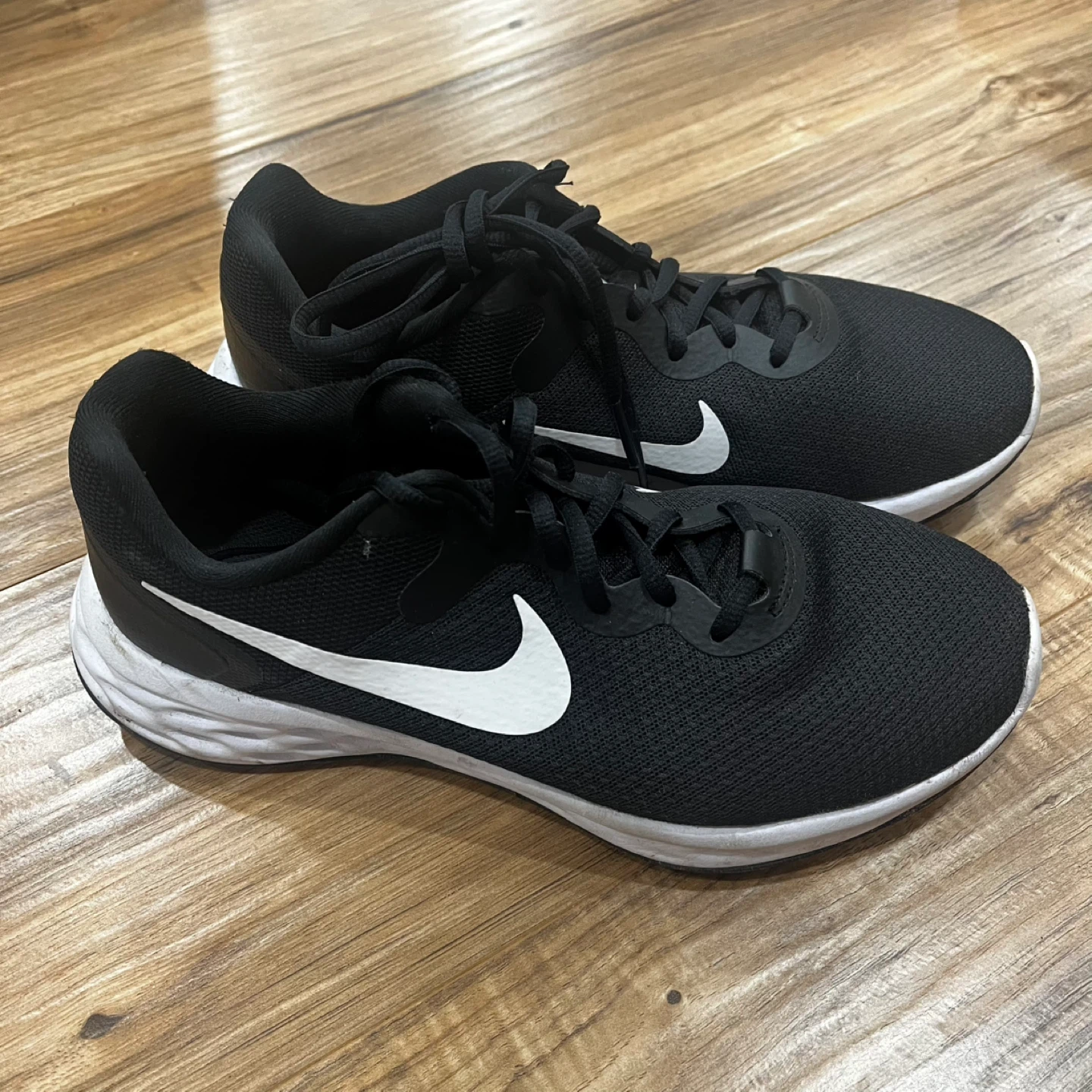 Nike Revolution 6 NN Men's Running Shoes Black Size 9.5 US
