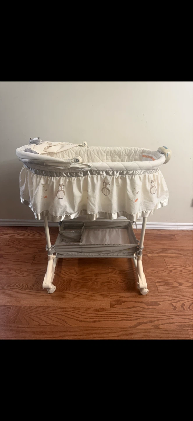 Baby Bed with Sleep Sounds, Night Light, Soft Vibration - photo 5