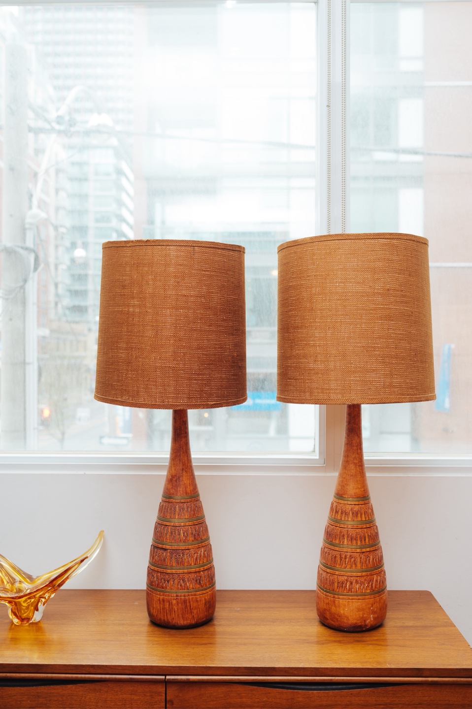 Midcentury Porcelain Table Lamps – Woodgrain Glaze - 1 Available