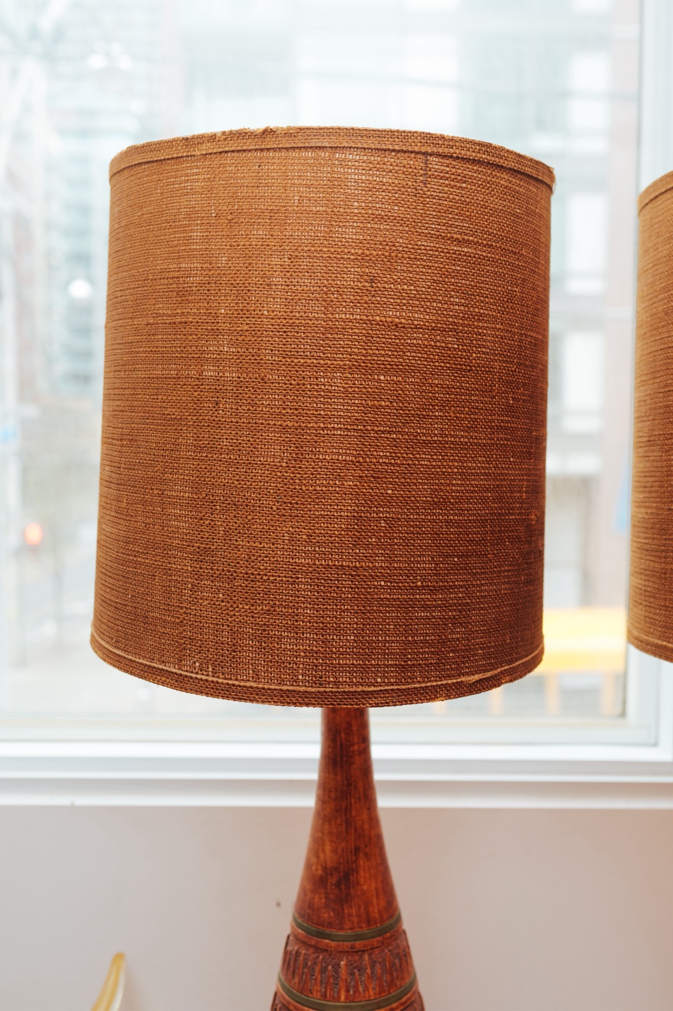 Midcentury Porcelain Table Lamps – Woodgrain Glaze - 1 Available - photo 3