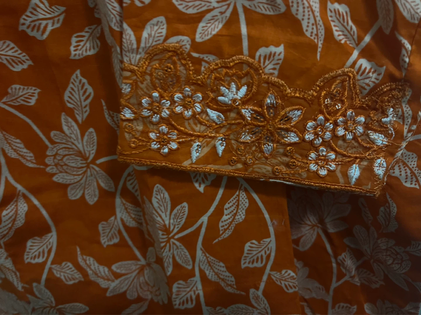 Orange Embroidered 3-piece suit - photo 2
