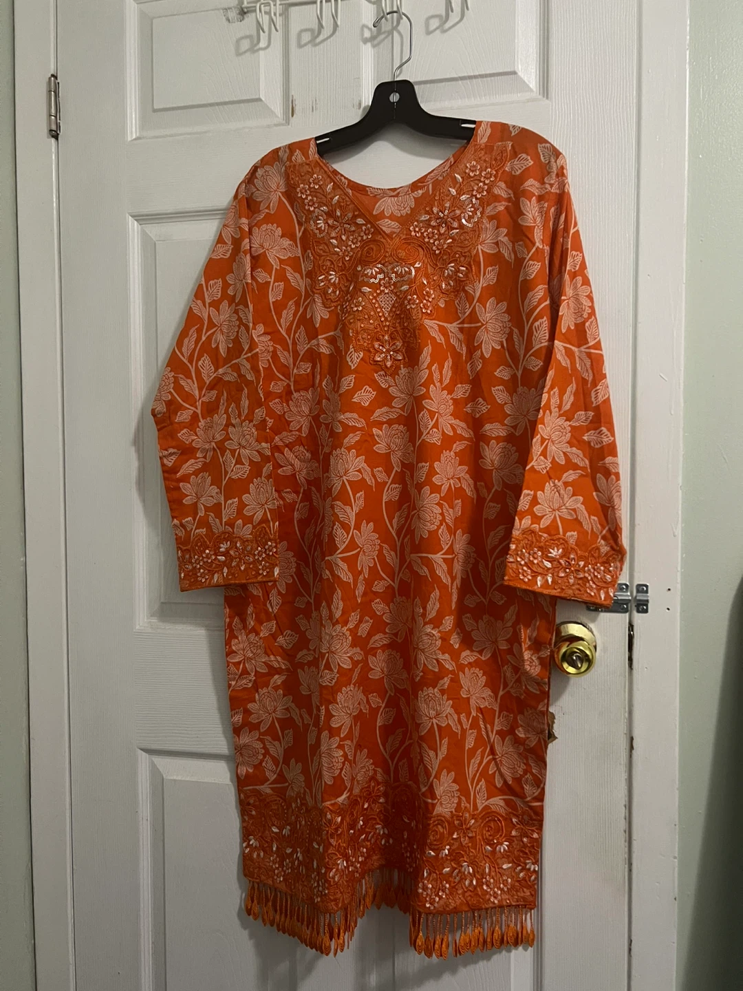 Orange Embroidered 3-piece suit - photo 5