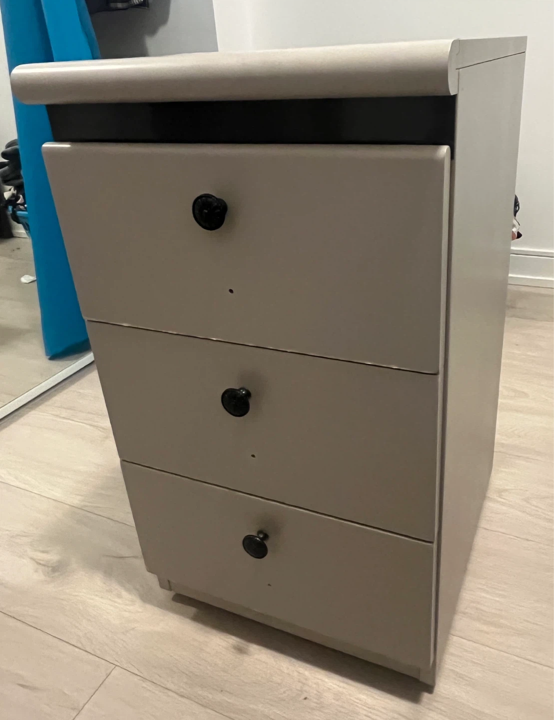 3 Drawer Nightstand/Filing Cabinet - photo 3