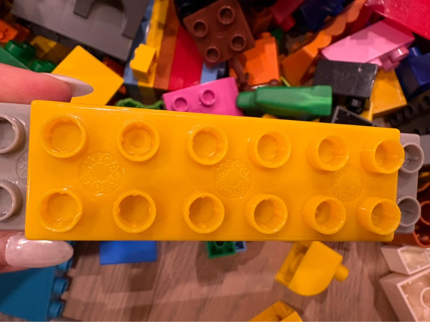 Assorted LEGO and Mega Bloks - photo 3