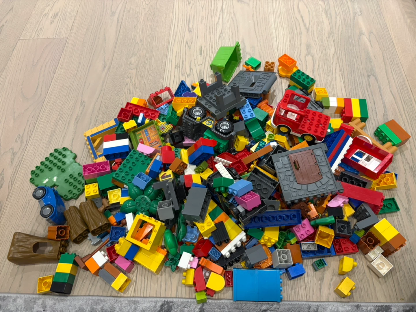Assorted LEGO and Mega Bloks