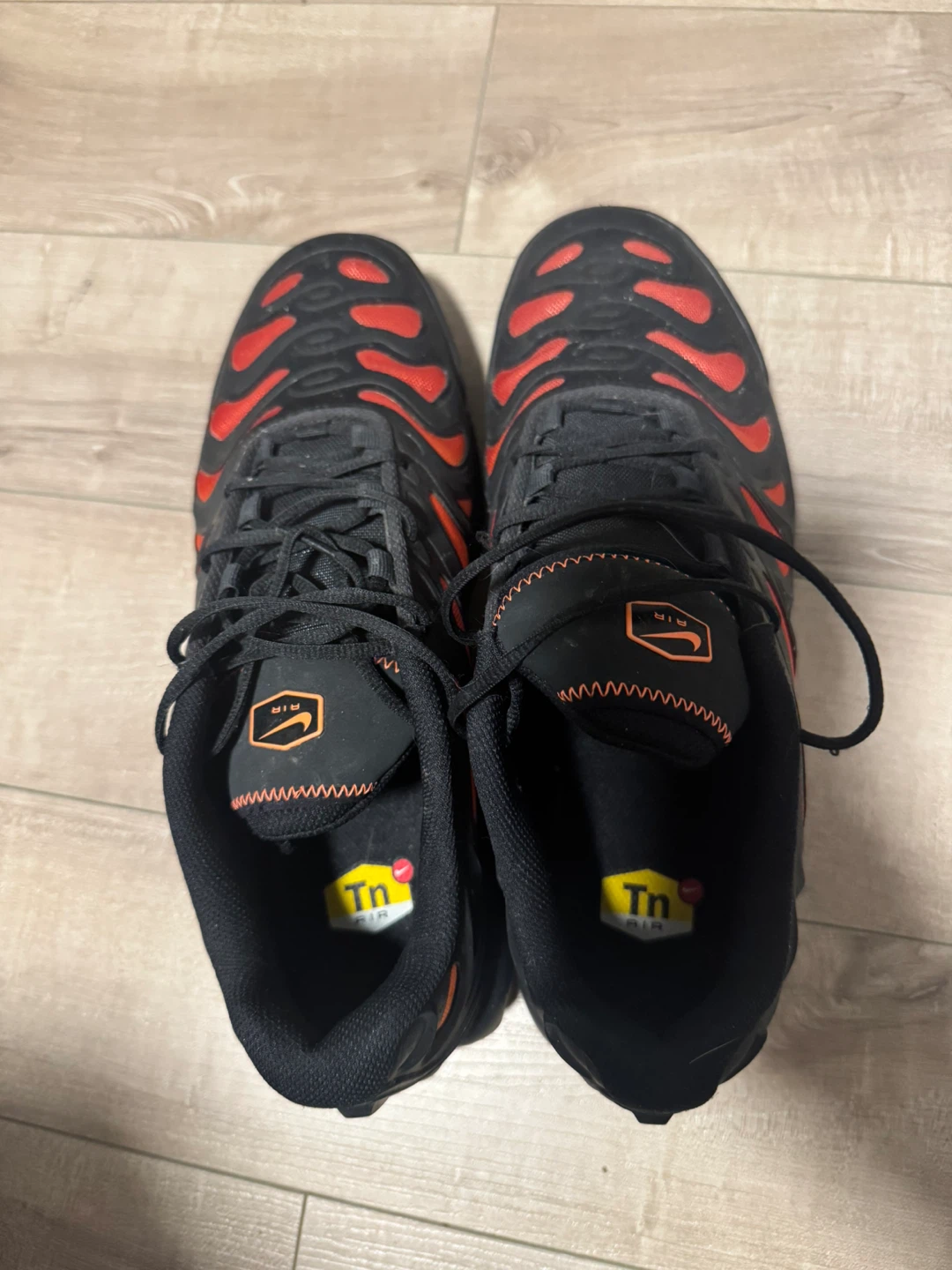 Nike Air Max Plus TN SE Men's Running Shoes Black/Orange US 10.5