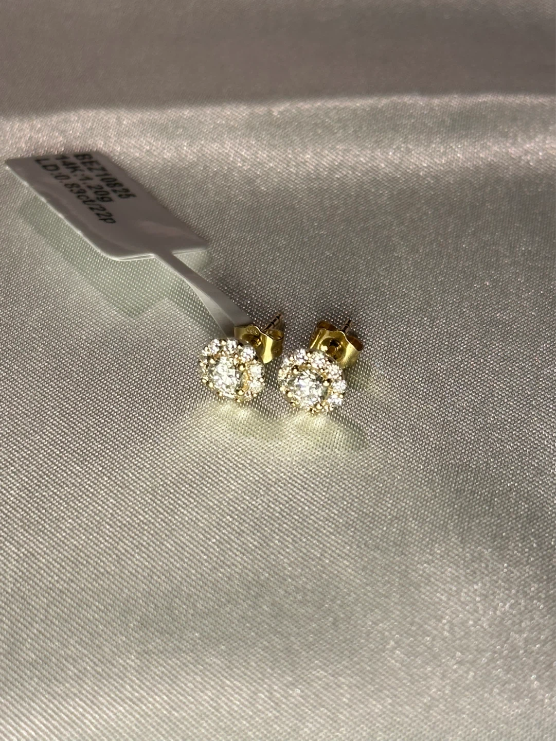 14K Gold Diamond Cluster Stud Earrings - photo 4