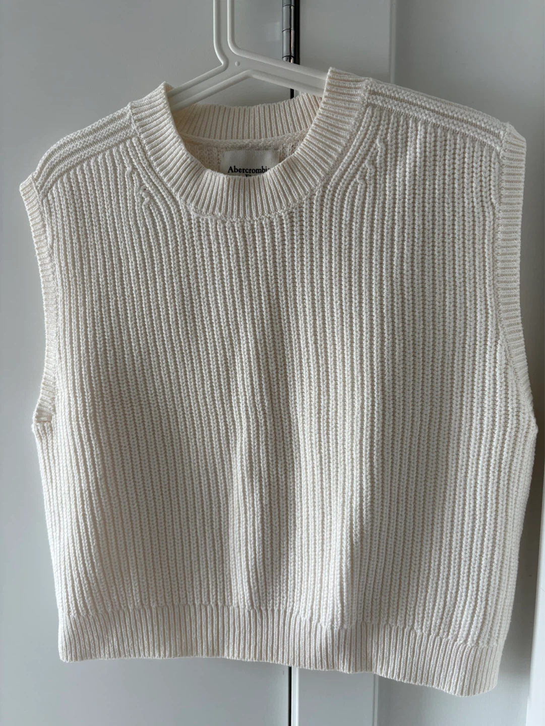 Abercrombie & Fitch Women's Knit Sweater Vest Size M