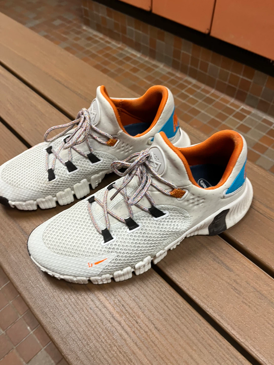 Nike Free Metcon 5 White Orange Shoes - US 10